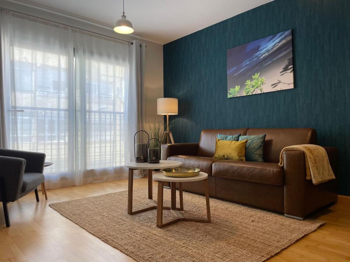 A Space That Feels Like Home With Private Parking 말라가 외부 사진