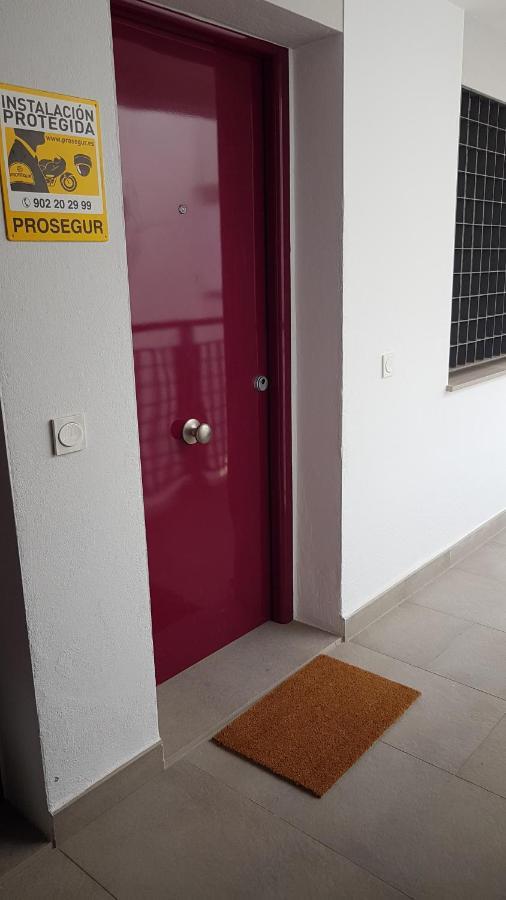 A Space That Feels Like Home With Private Parking 말라가 외부 사진